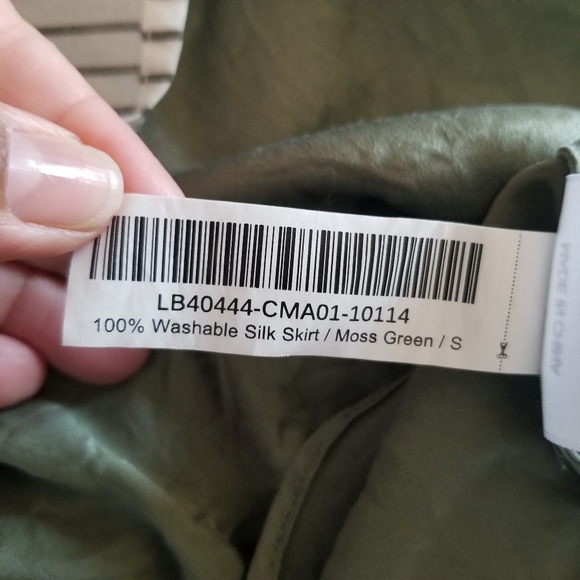 Quince | 100% Silk Skirt - Picture 5 of 8